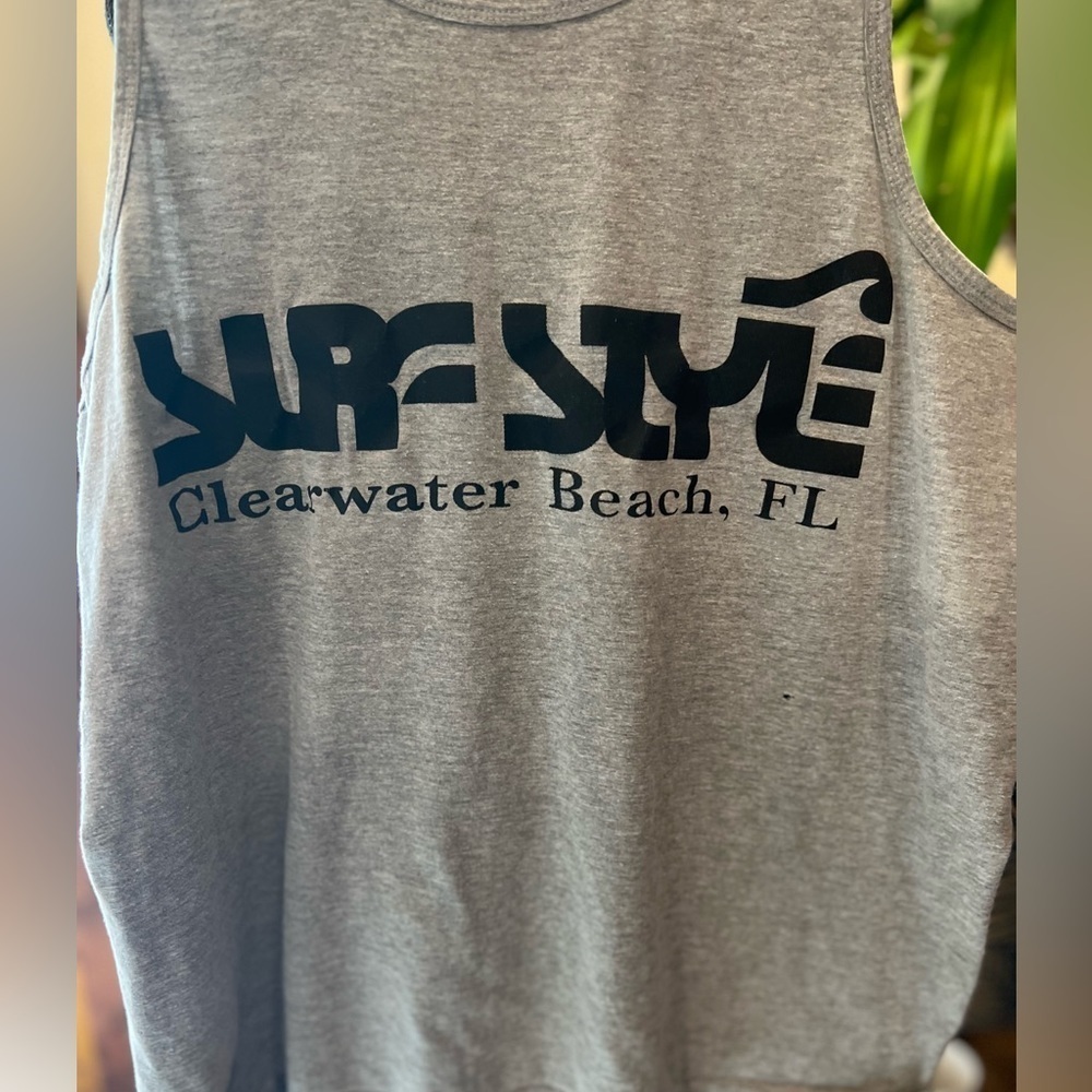 Surf Style tank top size large in GUC